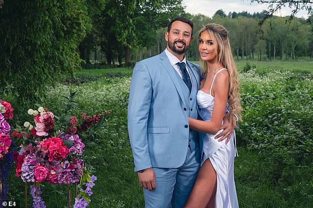 Georges se vjenčao s Peggy Lawrence u prošlogodišnjoj seriji MAFS UK, ali je par odgodio svoju romansu u siječnju, devet mjeseci nakon završetka snimanja (slika u emisiji)