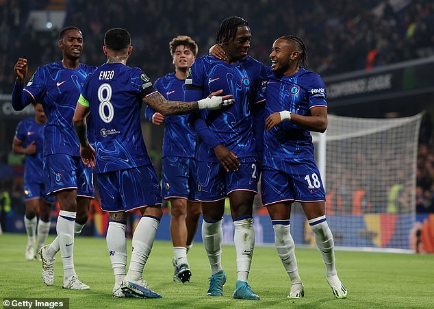 Chelsea je zabio šest golova prije poluvremena pobijedivši armenski minnows Noah 8-0