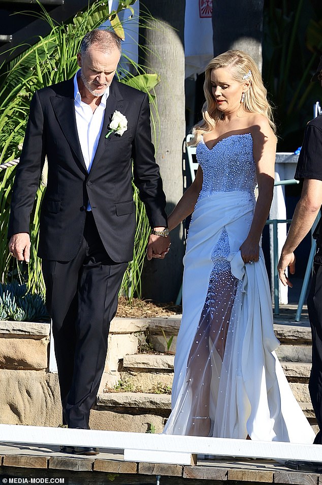 Sophie i Steve objavili su svoje zaruke u listopadu prošle godine nakon što je on postavio to pitanje tijekom odmora iz snova na Whitsunday Islands, Australija