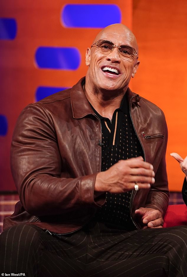 Dwayne Johnson ismijavao je visinu prijatelja Kevina Harta u emisiji Grahama Nortona u petak