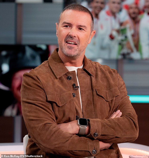 Paddy McGuinness slomio se uživo u eteru dok je u nedjelju vodio svoju emisiju na Radio 2 jer mu je slušatelj pročitao pjesmu