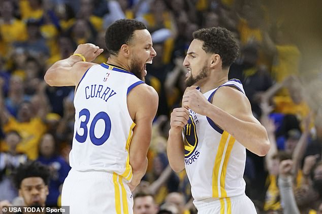 Curry i Thompson predvodili su utrku Warriorsa za naslov svojim plodnim pucanjem