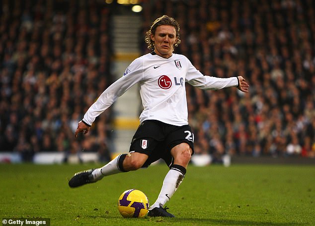 Bullard je tijekom svoje igračke karijere igrao za Fulham, Hull i Wigan