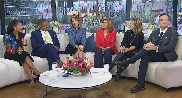 Sheinelle Jones, Jenna Bush Hager i Carson Daly bili su prisutni kada je Savannah objavila veliku vijest u četvrtak ujutro