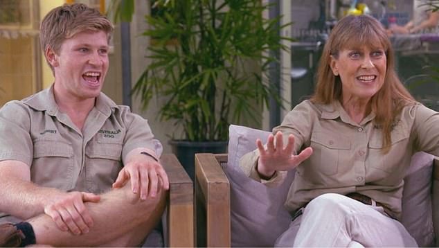 Nakon što su ga tijekom segmenta prozvali jednim od 'najpoželjnijih neženja' u Australiji, sramežljivi Robert otkrio je da mu izlaziti nije bilo lako zbog pritiska života u javnosti