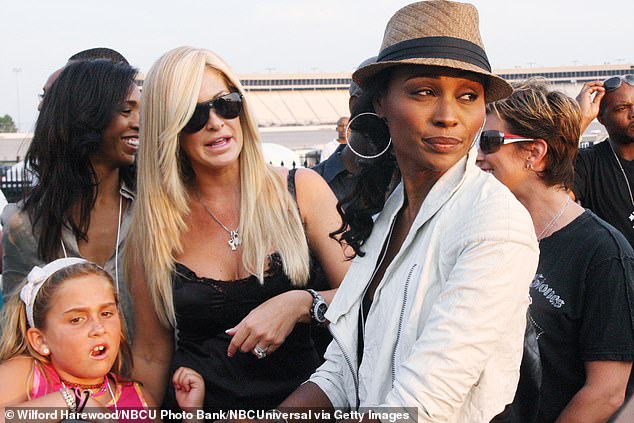 Prošlog lipnja Kim se ponovno udružila sa svojom bivšom glumačkom kolegicom iz Real Housewives of Atlanta Cynthijom Bailey (desno, na slici 2010.) kako bi snimili Hulu reality natjecanje Moram izaći na 10 dana u Torontu