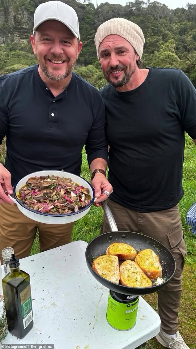 Colin Fasssnidge otkrio je detalje svoje nove serije s kolegom iz My Kitchen Rules Manuom Feildelom. Oba na slici