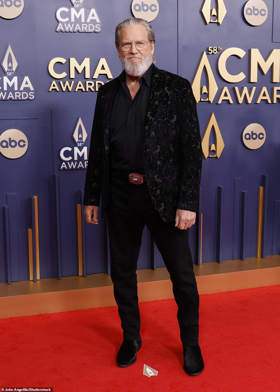 Big Lebowski star Jeff Bridges, 74, looked cool as ever in an all-black look and a Western silver belt