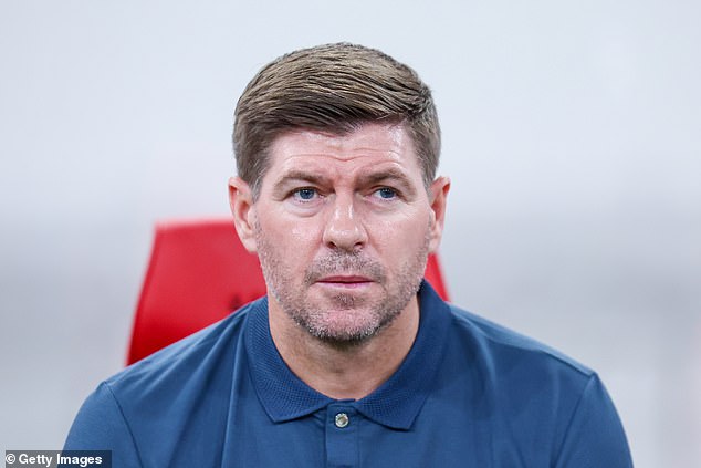 Steven Gerrard vjeruje da bi Curtis Jones mogao postati ikona Liverpoola pod vodstvom Arnea Slota