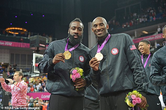 James Harden (L) je otkrio da je Kobe Bryant (R) s njim podijelio savjet koji mu mijenja život