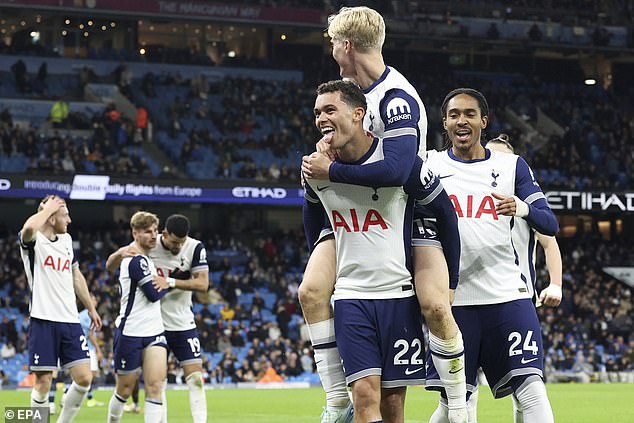 Tottenham je igrao protiv Cityja, a prvaci bi mogli zaostati osam bodova za Liverpoolom