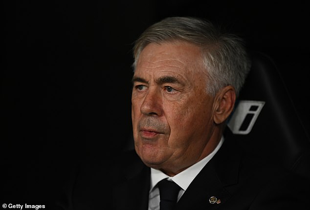 Carlo Ancelotti i dalje želi da Bellingham bude dio četiri vezne linije štiteći obranu