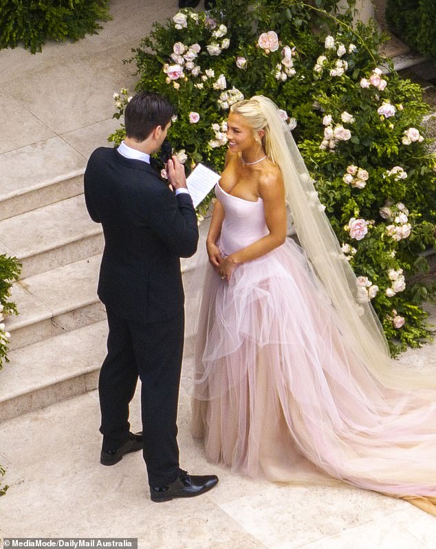 Tammy Hembrow kupila je svoju Vera Wang vjenčanicu iz kolekcije Haute dizajnerice koju su nosile mnoge druge mladenke