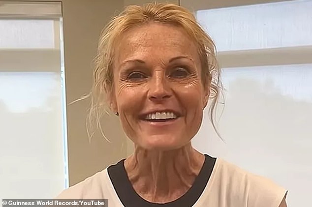 DonnaJean Wilde (59) oborila je svjetski rekord u broju sklekova u sat vremena od strane žene napravivši 1575 sklekova