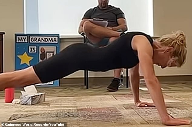 11 Wildeovih unuka bilo je prisutno kako bi je bodrili prema njenom cilju