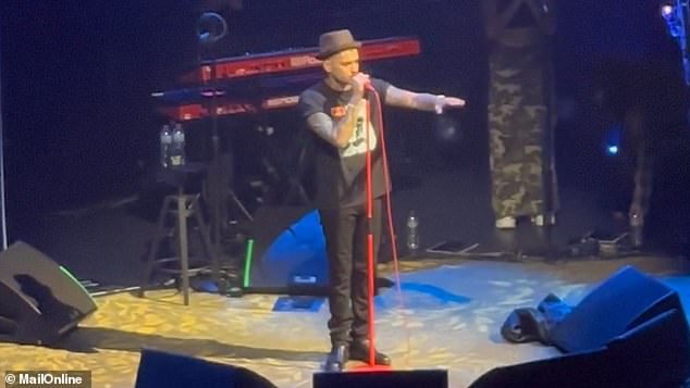 Započinjući svoju turneju Stairway To The Sky, datumi dolaze nakon što je Zayn odgodio prva dva datuma turneje nakon tragične smrti svog kolege iz benda