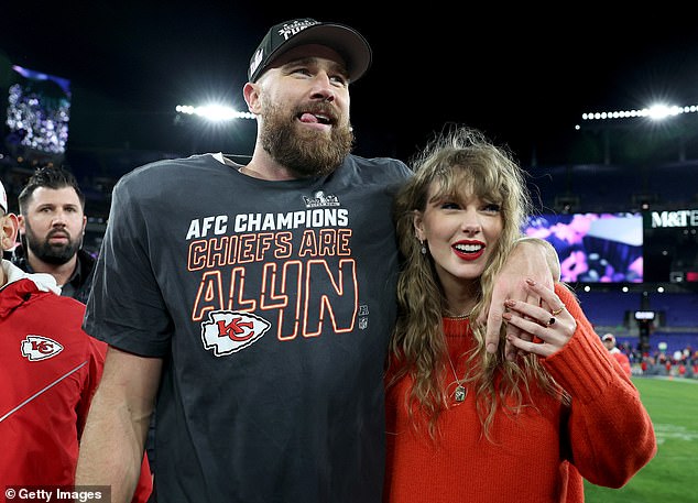 Taylor Swift i Travis Kelce ove godine planiraju privatnu proslavu Dana zahvalnosti, iako je njihove planove nedavno otkrio DailyMail.com; (viđeno u siječnju)