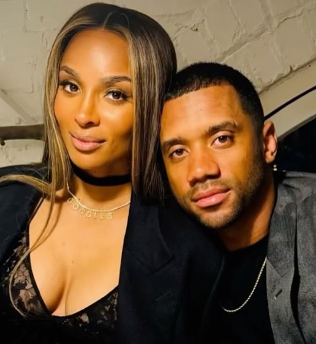 Ciara (39) i njezin suprug Russell Wilson (35) bili su posebno zahvalni dok su obilježavali taj dan na Instagramu