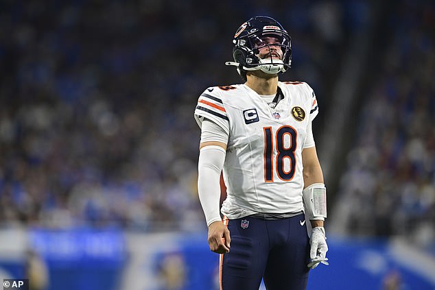 Chicago ima omjer 4-8, a Eberflus je nadgledao neuvjerljivu prvu NFL sezonu za Caleba Williamsa