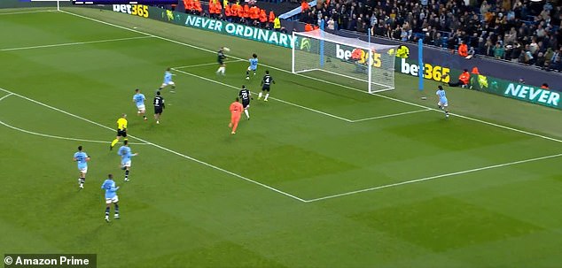 Četiri igrača Feyenoorda završila su u kutiji za križ dok su se igrači Man Cityja vraćali natrag