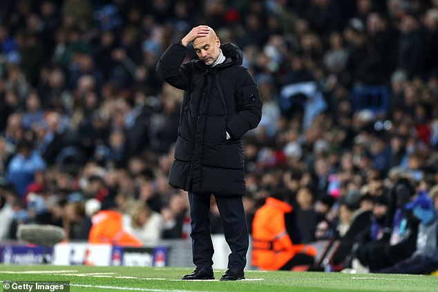 Pep Guardiola ostao je češkati glavu dok je Man City izmakao vodstvo od 3-0 protiv Feyenoorda
