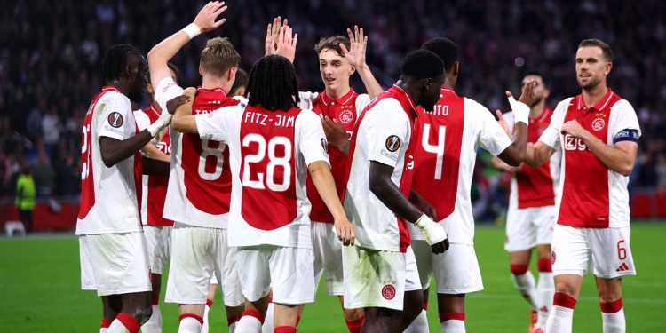 Ajaxov parni valjak, Farioli nakon Feyenoorda pobjeđuje i PSV