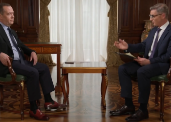 Američki nedostatak mudrosti i fleksibilnosti pokrenuo je sukob u Ukrajini – Medvedev za RT — RT Rusija i bivši Sovjetski Savez