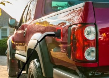 Auto Klub – Bezobrazna prevara: Za 10 eura parkiraju besplatno na mjestima za električna vozila