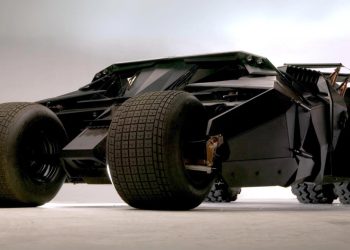 Auto Klub – Filmski studio se ubacio u automobilski biznis, proizvest će 10 Batmobilea: Možete ih kupiti, a cijena je paprena