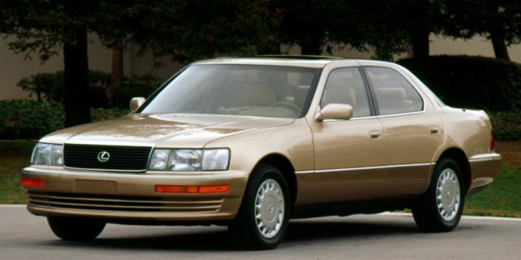 Auto Klub – Japanski ‘Genscher’ s ‘čarobnim ovjesom’ je mogao ‘ploviti’ preko neravnina, a razvio ga je proizvođač audio sustava