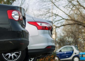 Auto Klub – Kriminalci vrebaju naivne vozače: Nova prevara s parkiranjem, evo kako se zaštititi