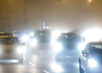 Auto Klub – Magla je prekrila ceste: Ovo je 5 važnih savjeta kojih se treba držati kad sjednete za volan