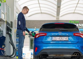Auto Klub – Mit ili istina? Je li preporučljivo s vremena na vrijeme utočiti gorivo s više oktana u spremnik