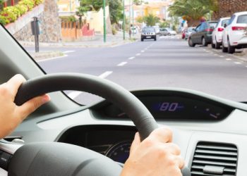 Auto Klub – ‘Muškarci bi trebali dobiti vozačku tek sa 26 godina!’ Njemački znanstvenik ponudio kontroverzan prijedlog