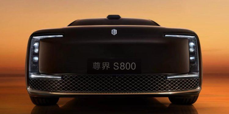 Auto Klub – Neka nova vremena: Kineski proizvođač mobitela s ovim modelom napada Maybach, Bentley i Rolls Royce!