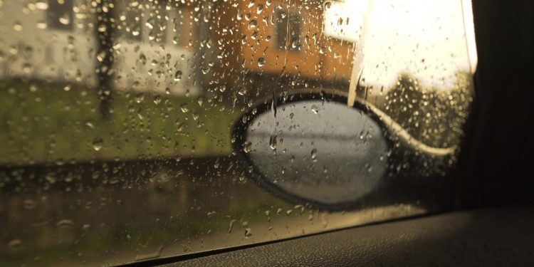 Auto Klub – Ovo jeftino sredstvo iz kućanstva pomaže kod problema u vožnji koji svi vozači mrze