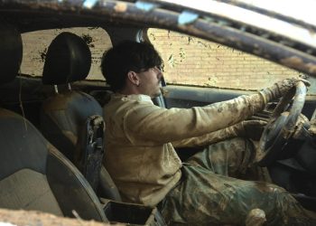 Auto Klub – Pokrenuo motor Mercedesa danima nakon poplave i izvukao ga iz blatnjave garaže: ‘Ovaj bi model preživio i smak svijeta!’