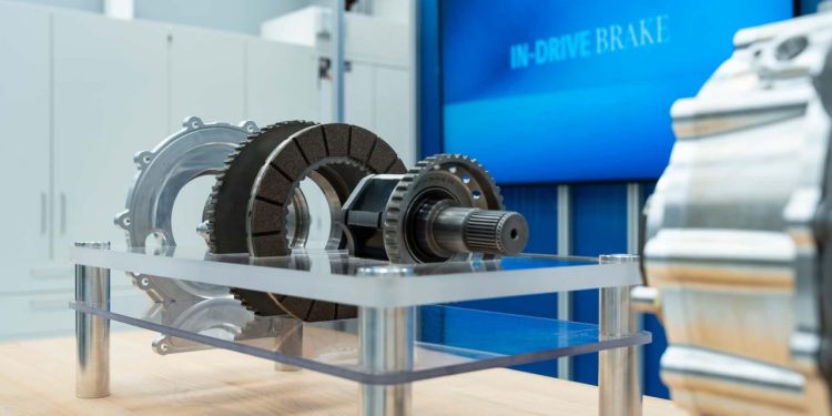 Auto Klub – Revolucija? Mercedes radi na novom kočionom sustavu koji bi mogao umiroviti diskove