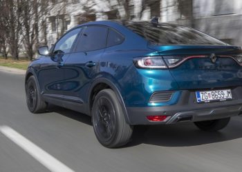 Auto Klub – Testirali smo Renault Megane Conquest E-Tech 160 Hybrid: Šminker koji se lijepo vozi i umjereno troši