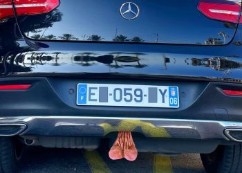 Auto Klub – Trend na francuskim ulicama: Automobili s mošnjama preplavili Azurnu obalnu