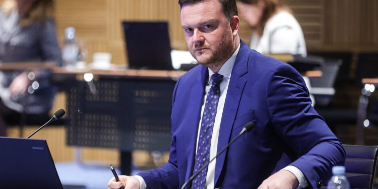 Bankama koje neće poticati financijsku pismenost kazne i do 66.000 eura