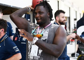 Bivša zvijezda NFL-a potpisala je ugovor s WWE-om nakon što je odustala prije sezone 2023