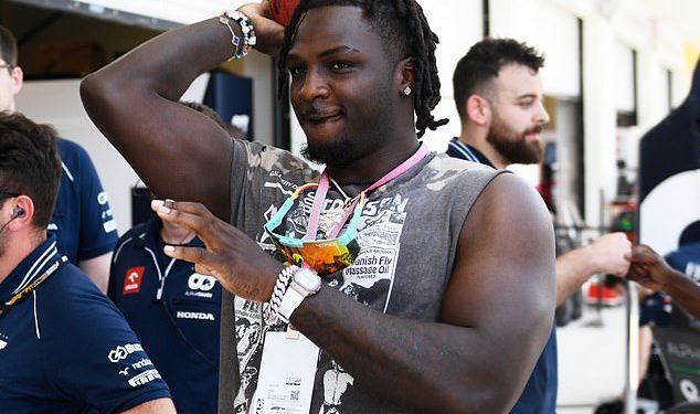 Bivša zvijezda NFL-a potpisala je ugovor s WWE-om nakon što je odustala prije sezone 2023