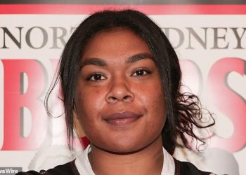 Bivši igrač NRLW-a, koji je priznao da je opskrbljivao kokainom i ketaminom, ostaje blokiran na Fidžiju