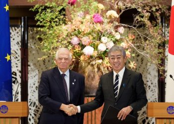 Borrell pozdravlja sigurnosni sporazum između EU i Japana — RT World News