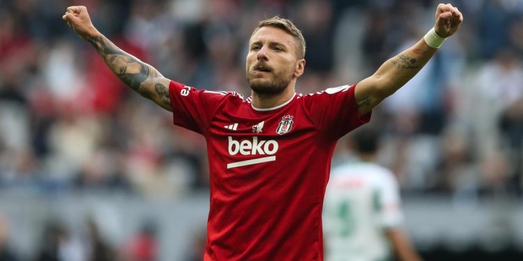 Butik, gol i kebab, život Immobilea u Istanbulu