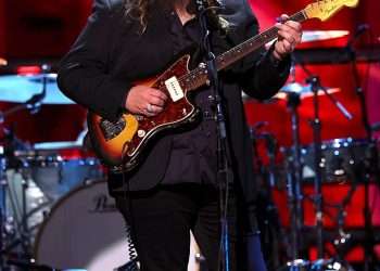 Chris Stapleton posjećuje jedinog preživjelog u smrtonosnoj prometnoj nesreći koja se dogodila na putu za njegov koncert u Missouriju