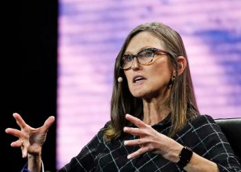 Cijena Bitcoina (BTC) mogla bi doseći čak 124 tisuće dolara prije kraja godine, kaže analitičar ARK Investa