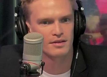 Cody Simpson otkriva vrlo iznenađujuću stvar koja ga je držala na zemlji dok se borio sa slavom – i hoće li se ikada vratiti natjecateljskom plivanju