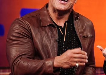Dwayne ‘The Rock’ Johnson ismijava visinu Kevina Harta dok 6ft 5 zvijezda govori o tome da se po prvi put mora ‘ugledati na ljude’